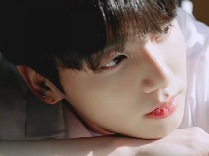 여름이었다. thumbnail