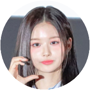 채원(설윤) image