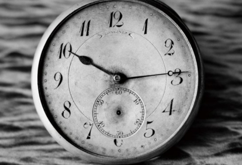 시계 바늘이 돌아 다른길을 걸어도 thumbnail