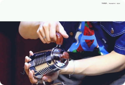 [공모전3][임영민] 카페 사장님 thumbnail