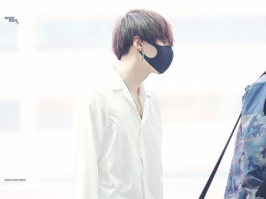 只是个愚蠢的书呆子 thumbnail