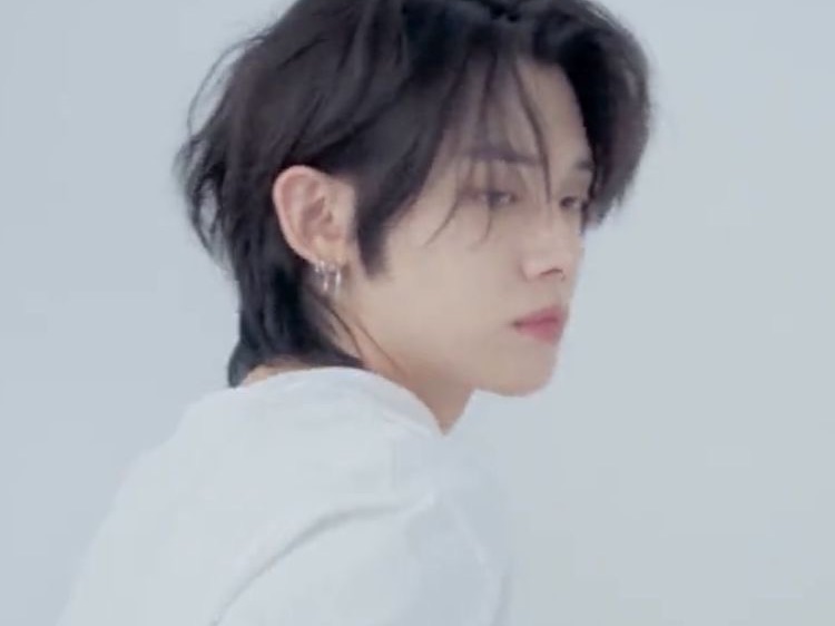 Breakup couple thumbnail