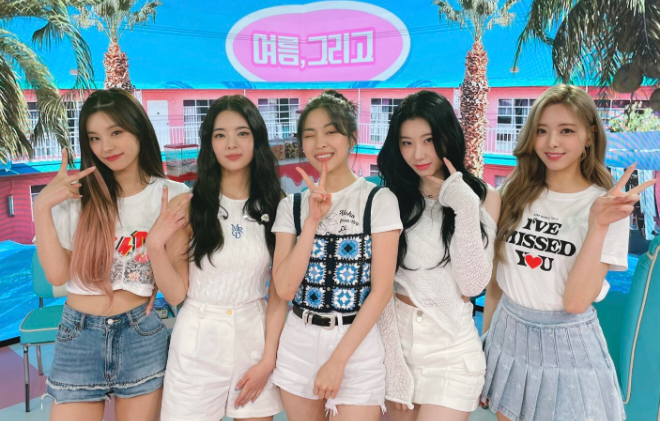 Condivisione di foto di Lee Chae-ryeong thumbnail