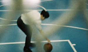 半数人と同居 thumbnail