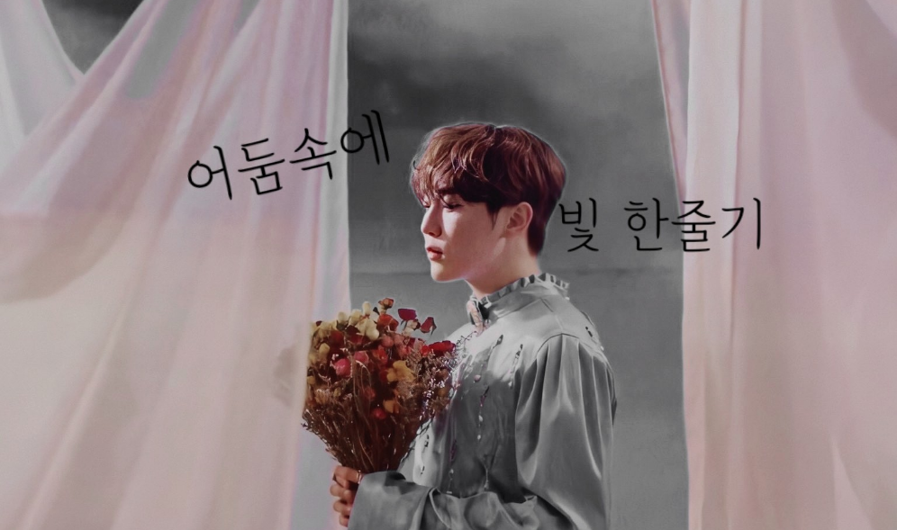 暗闇の中で光の一列 thumbnail