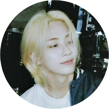 윤정한 image