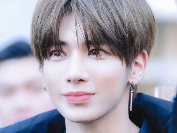 그..싸가지 없는 놈  thumbnail