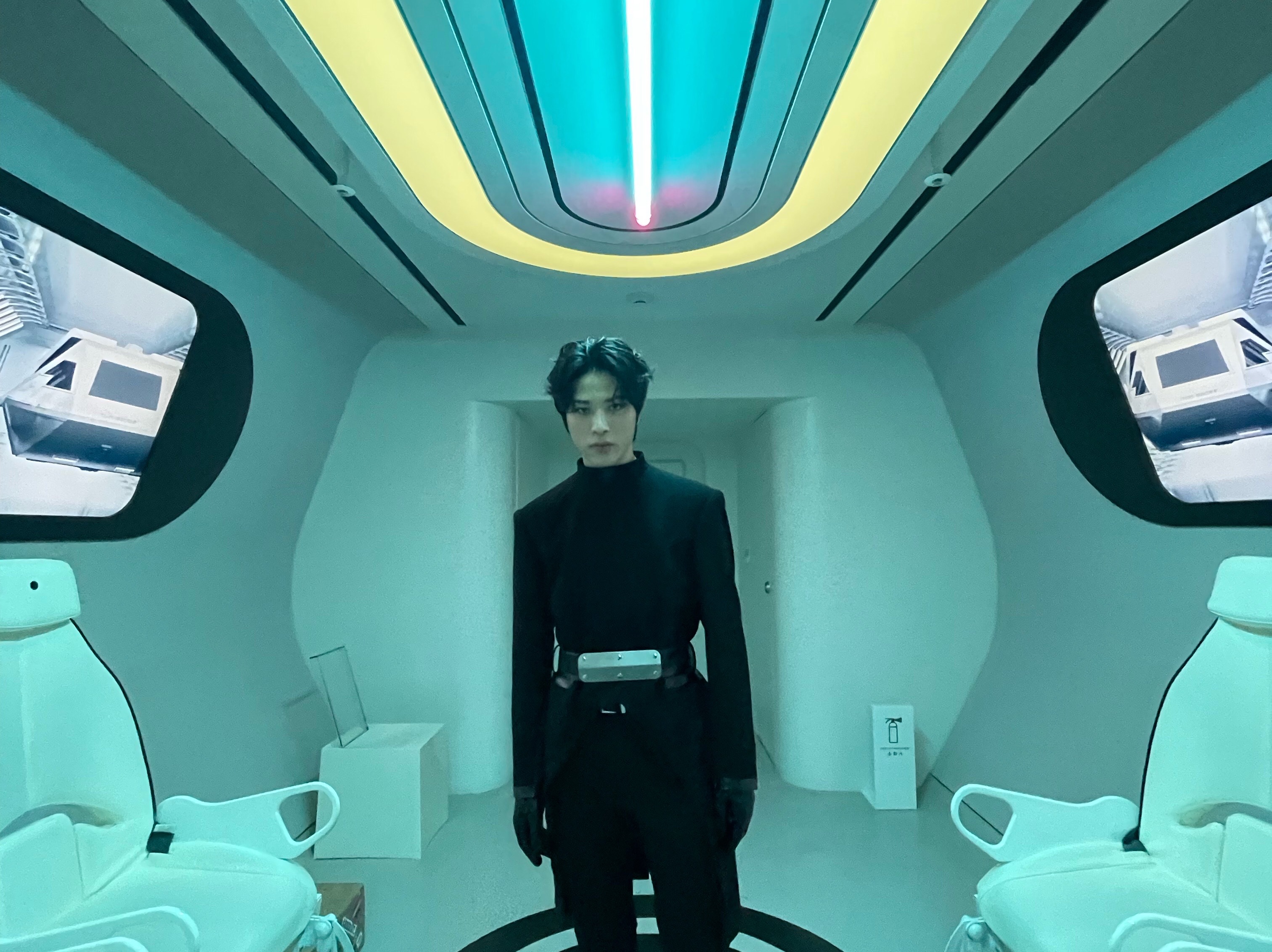 宇宙之间 thumbnail