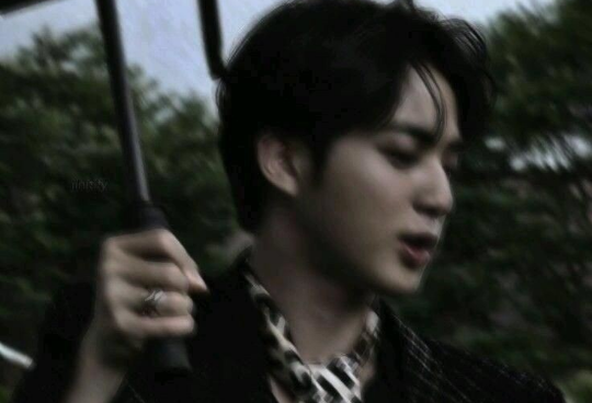 我在夜店遇到一個性感男人 thumbnail