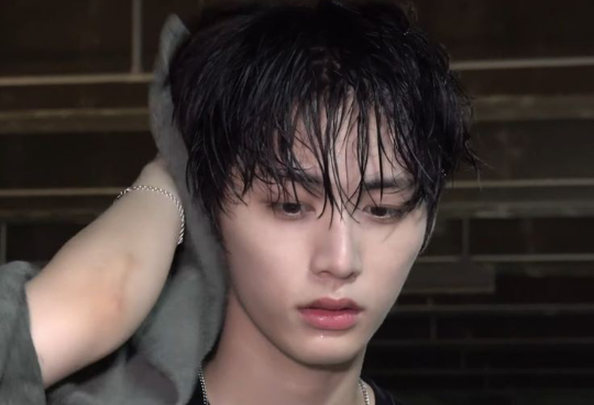 經典傲嬌 - 談話 thumbnail