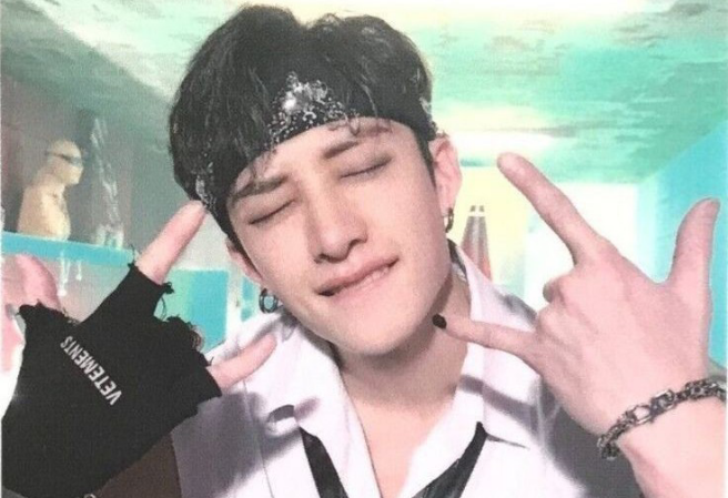 잘생긴 작은 스토커 thumbnail