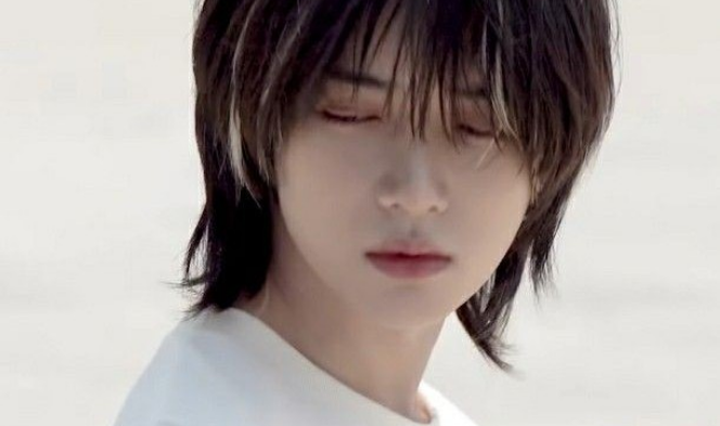 처음 보는 사람에게 키스를 갈겼을 때 thumbnail