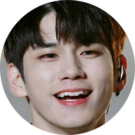 옹성우 image