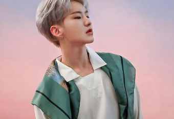 My favorite student transferred to our class?! thumbnail