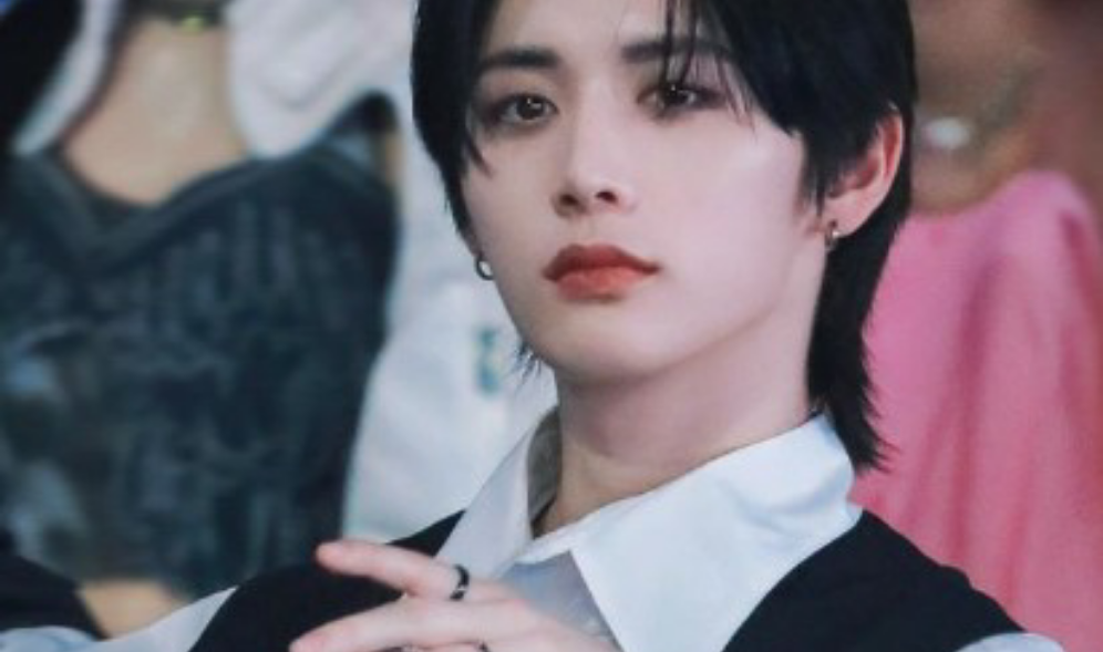 El representante que está enojado, no, el vampiro Han Tae-san. thumbnail