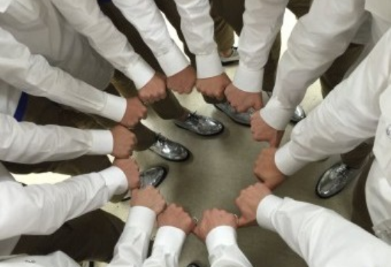 Người phụ nữ duy nhất trong tổ chức thumbnail