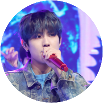 박우진/18 image