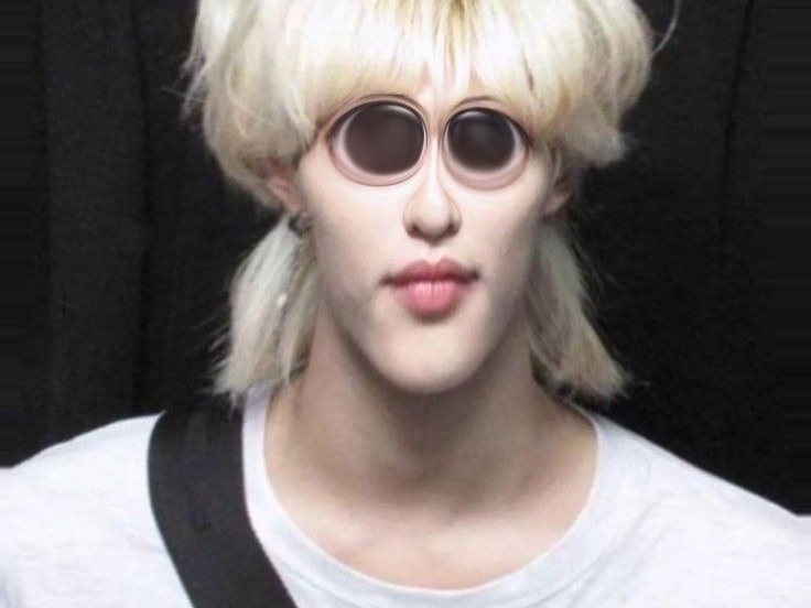 来自英国的韩 thumbnail