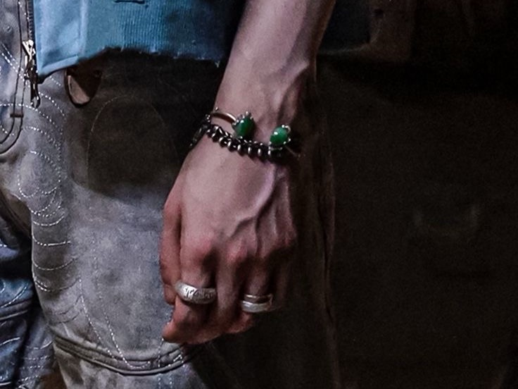 ゾンビアポカリプス生き残る thumbnail