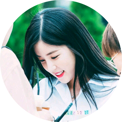 박초롱 image