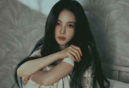 为什么一个孤独的女孩能在世界上生存下来 thumbnail