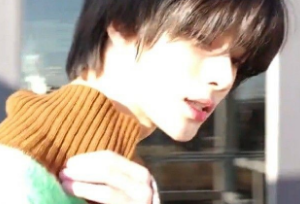 모르는 사람이랑 연애중 올렸을 때 thumbnail