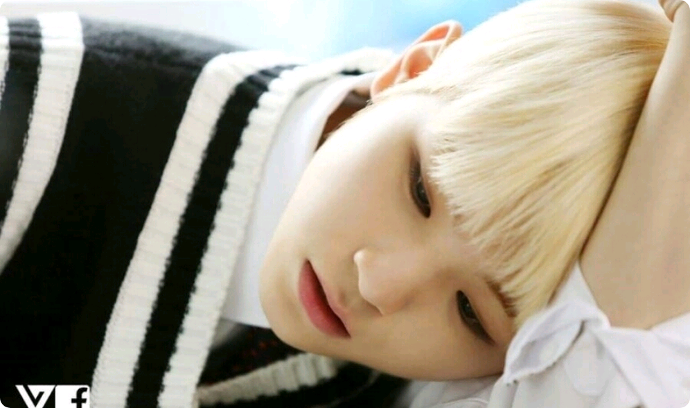 12명의 룸메이트 thumbnail