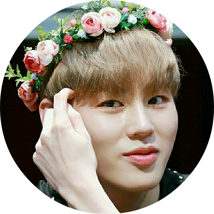 남사친 하성운 image