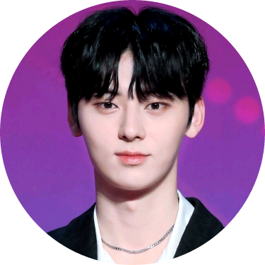 황민현 image