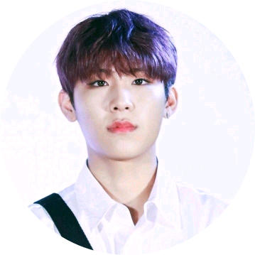 우진 image