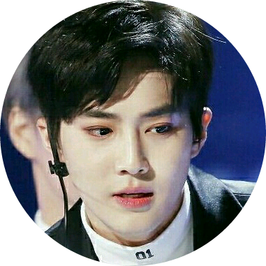 김준면 image