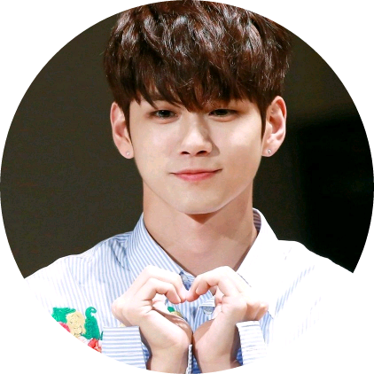 옹성우 image