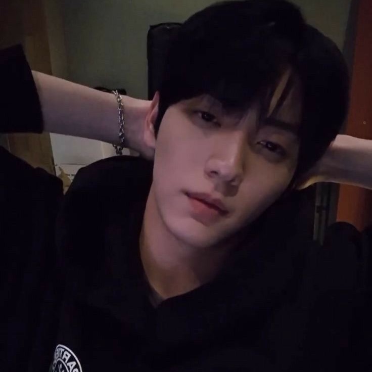 최수빈 image