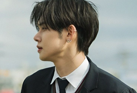 The bully at my school likes me. thumbnail