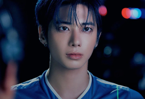 Nhìn tôi, không phải anh ấy thumbnail