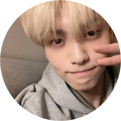 최수빈 image