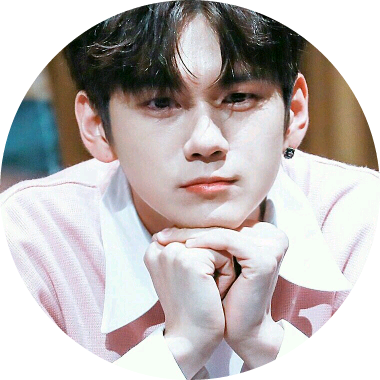 옹성우 image