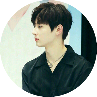 황민현 image