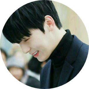 황민현 image
