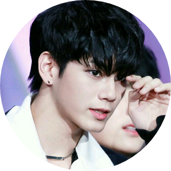옹성우 image