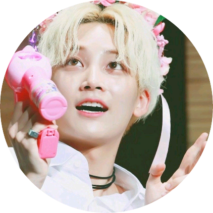윤정한 image