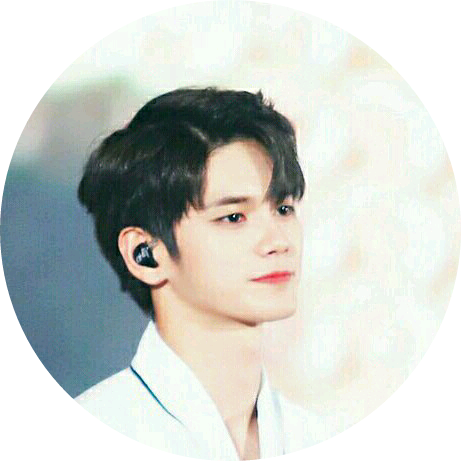 옹성우 image