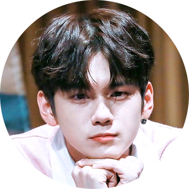 옹성우 image