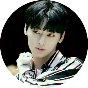 황민현 image