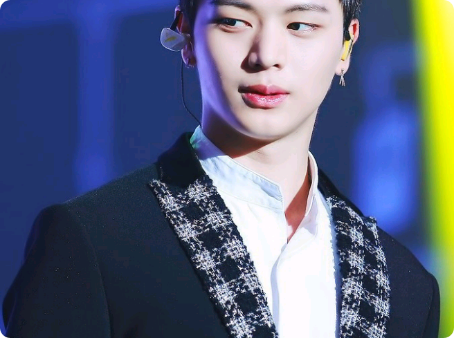 A common love story. thumbnail