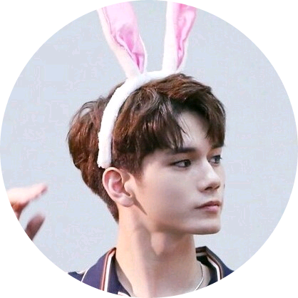 옹성우 image