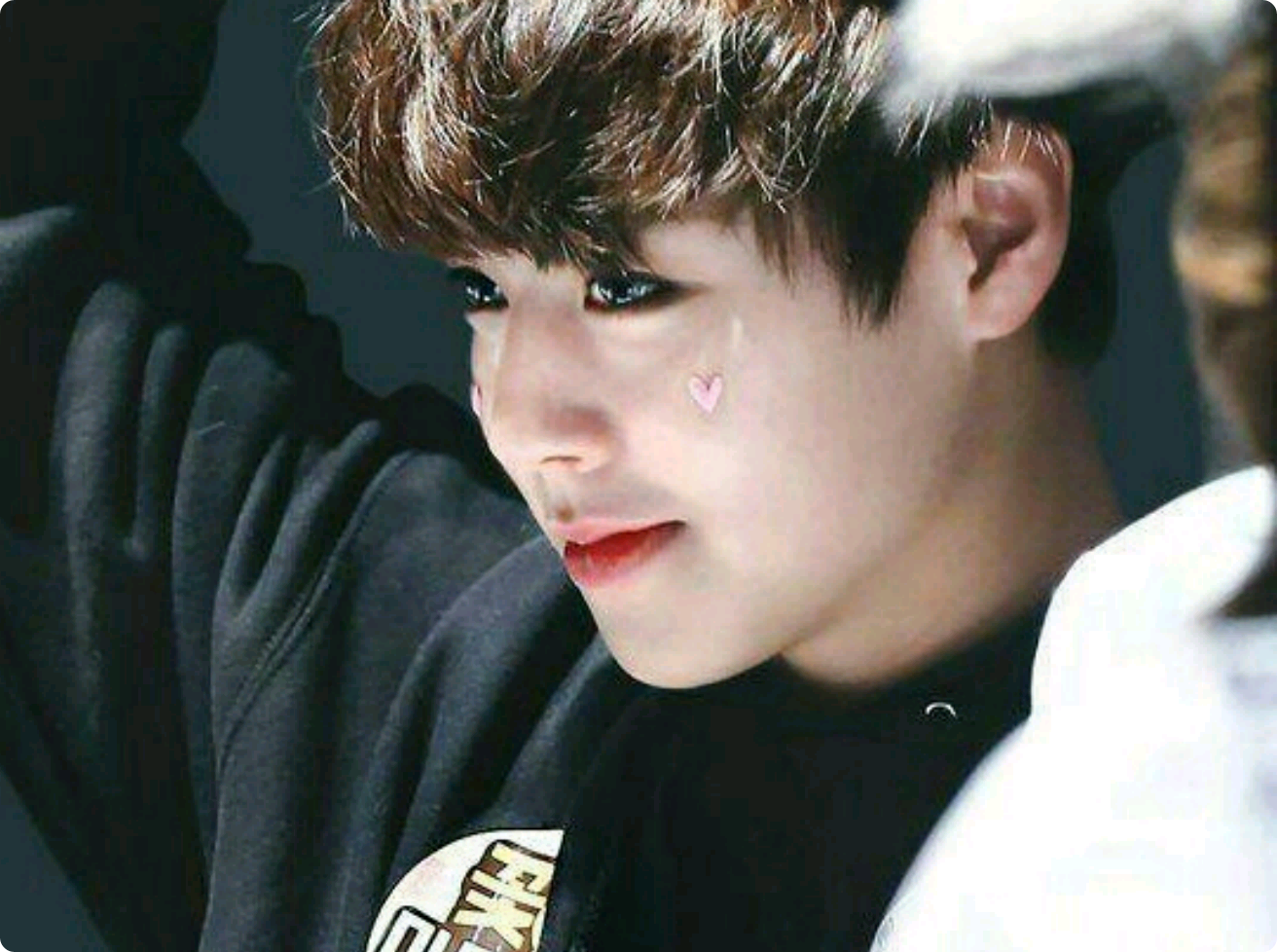 Nosotros fuera de la pantalla thumbnail