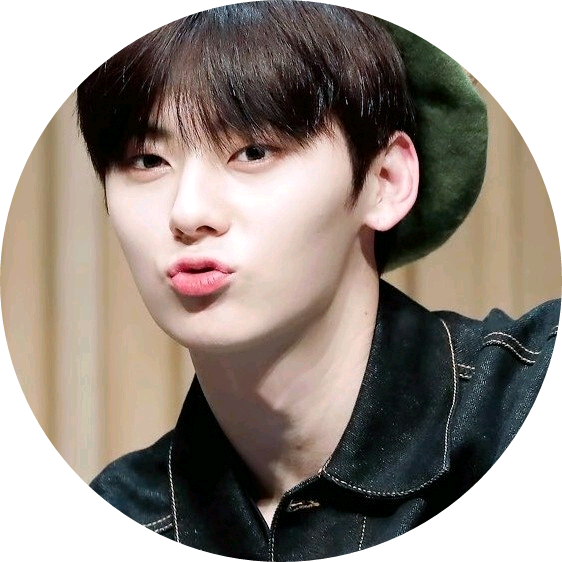 황민현 image
