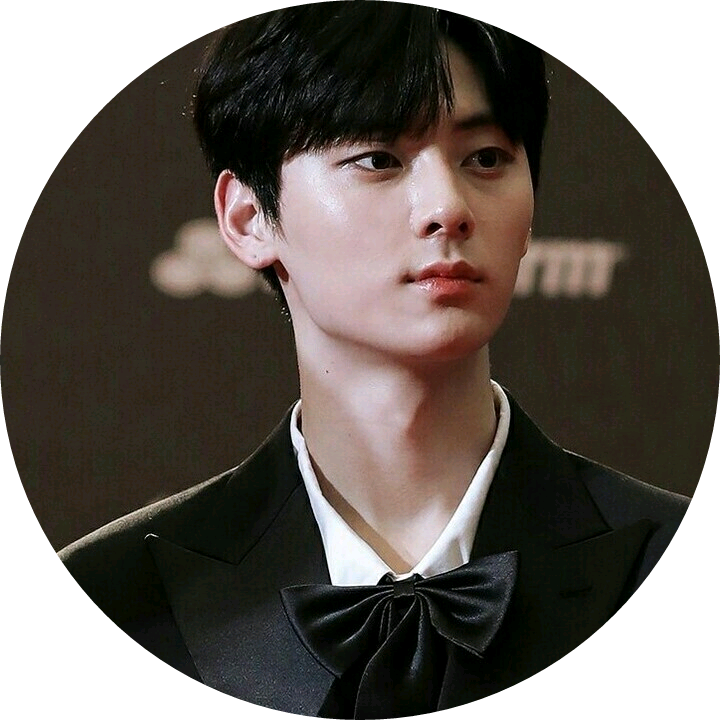 황민현 image