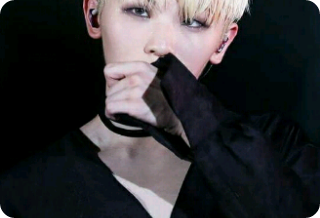 Those handsome guys are Seventeen???? thumbnail